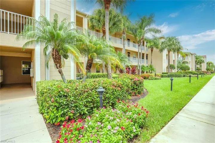 2740  Cypress Trace  CIR, Naples, FL 34119