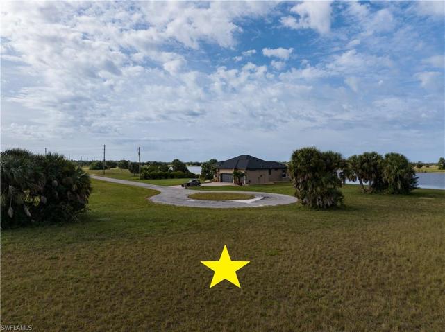 72  Carnation  DR, PLACIDA, FL 33946