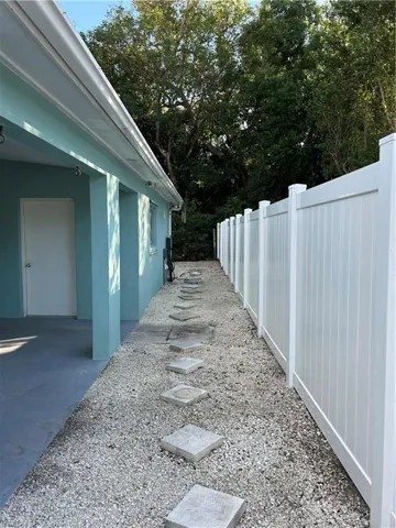 Side yard heading to the back yard.