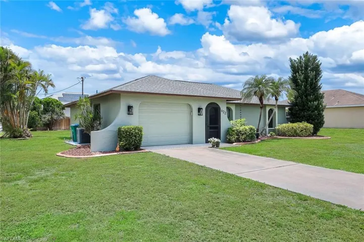 622 Sw 22nd Ter, Cape Coral, Florida 33991