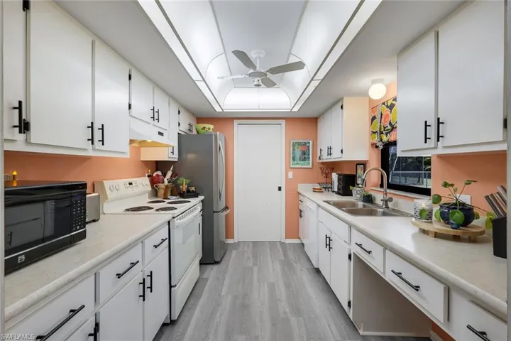 622 Sw 22nd Ter, Cape Coral, Florida 33991