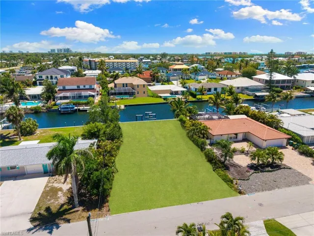 222 1st St, Bonita Springs, Florida 34134