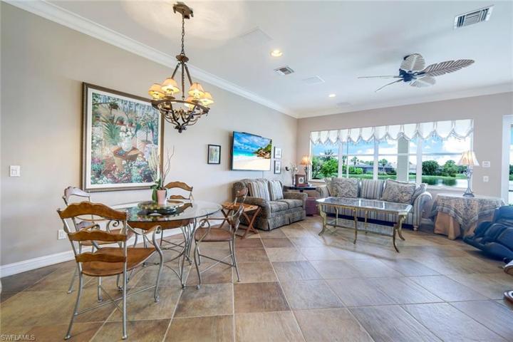 Open To Large Family Room!