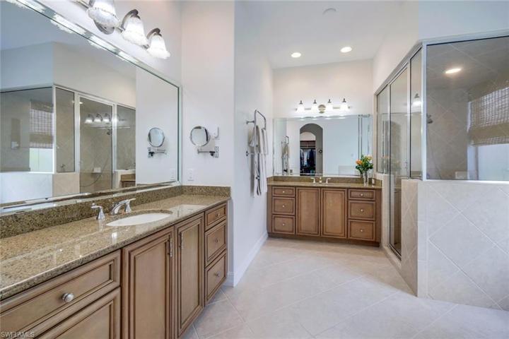 Updated Primary Bath!