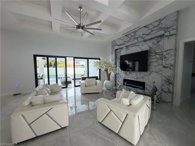 2044 Ne 5th St, Cape Coral, Florida 33909