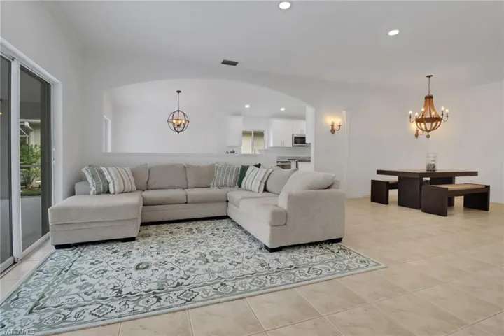 7849 Stratford Dr, Naples Fl 34104