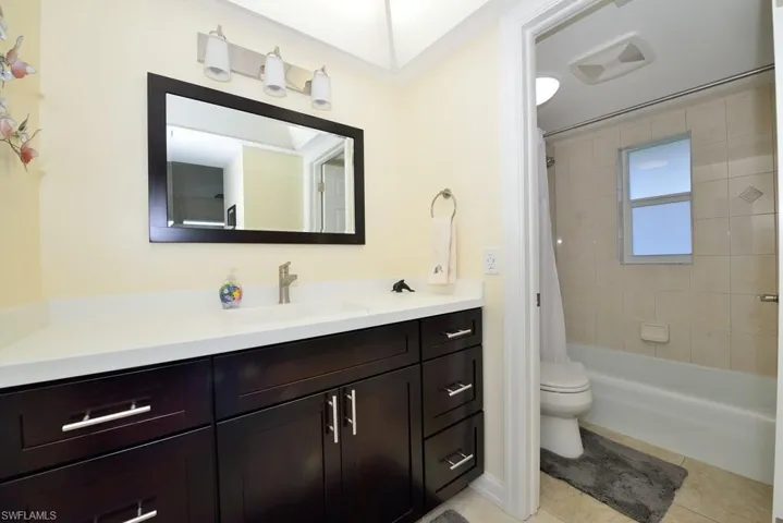 124 Penny Ln 778, Naples, Florida 34112