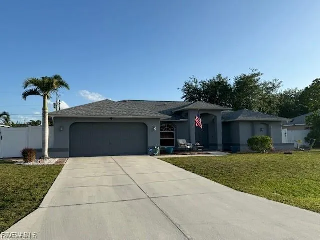 408 SE 19th  LN, Cape Coral, FL 33990