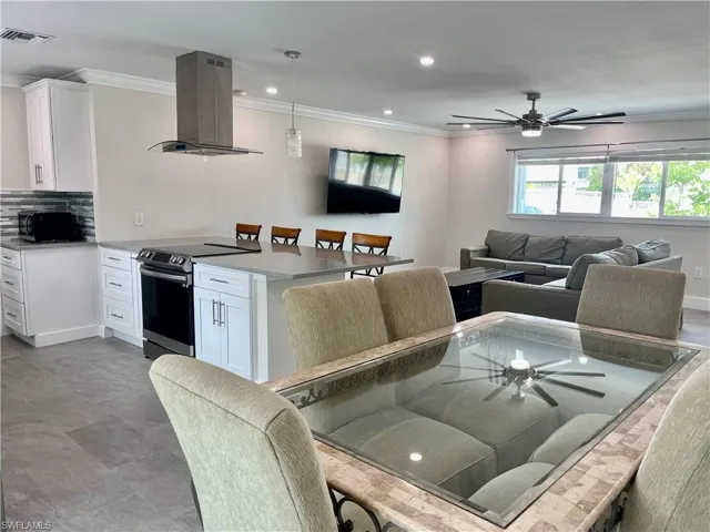345 Donora Blvd, Fort Myers Beach, Florida 33931