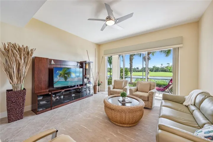 3735  Montreux  LN, Naples, FL 34114