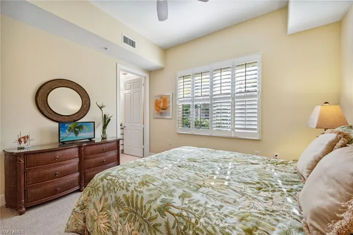 3735  Montreux  LN, Naples, FL 34114