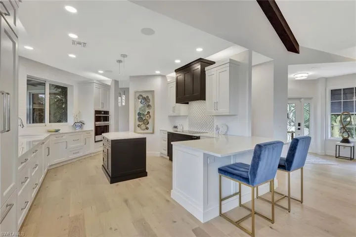 No lack of storage in this beautifully designed kitchen!