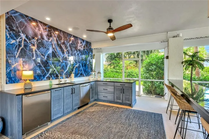 Notice the seating space with river views!