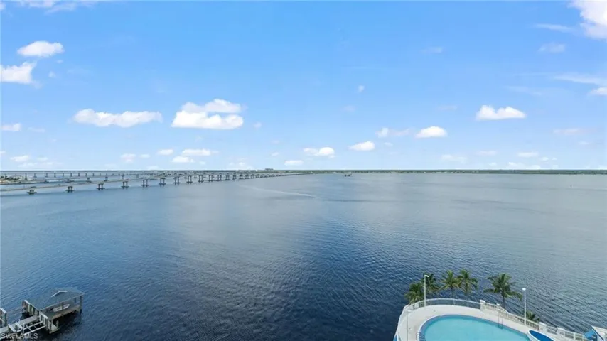 2743  1st  ST, Fort Myers, FL 33916