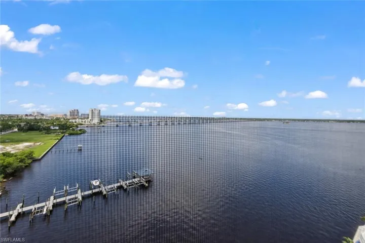 2743  1st  ST, Fort Myers, FL 33916