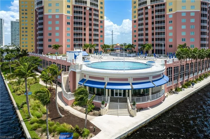 2743  1st  ST, Fort Myers, FL 33916