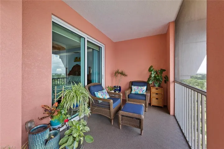 2743  1st  ST, Fort Myers, FL 33916