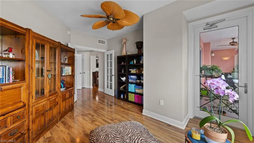 2743  1st  ST, Fort Myers, FL 33916