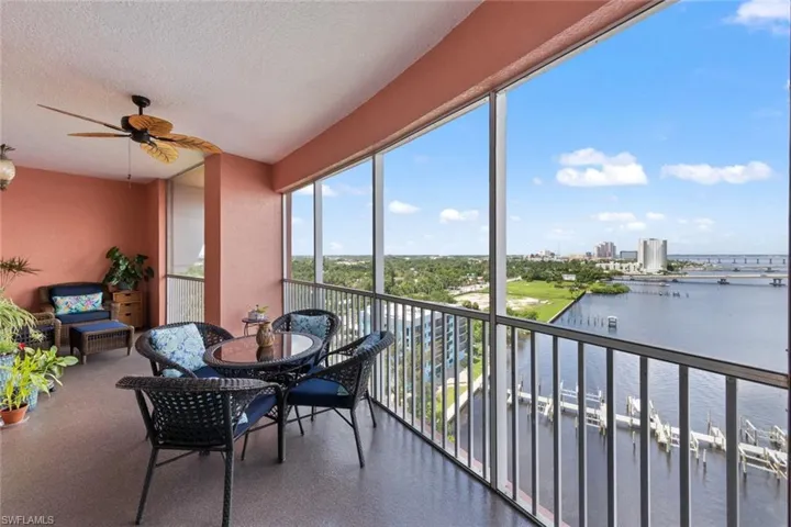 2743  1st  ST, Fort Myers, FL 33916