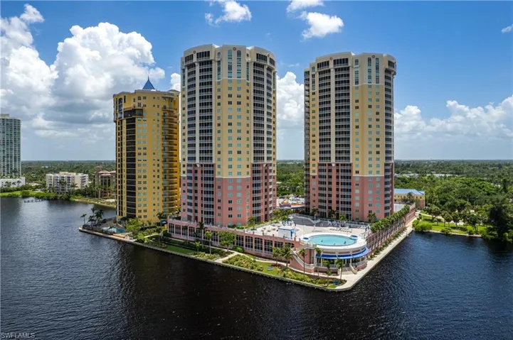 2743  1st  ST, Fort Myers, FL 33916