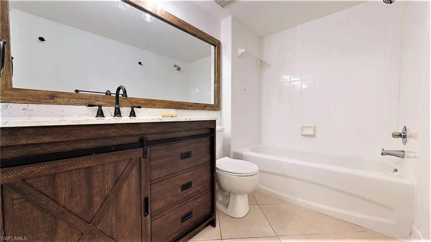 1210  Wildwood Lakes  BLVD, Naples, FL 34104