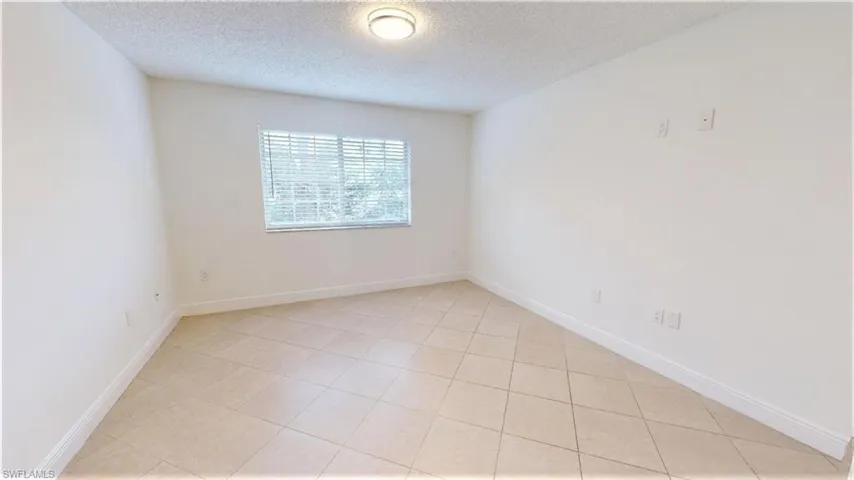 1210  Wildwood Lakes  BLVD, Naples, FL 34104
