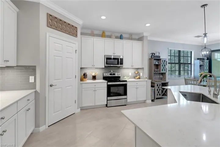 Under counter lighting and crown molding are great finishing touches