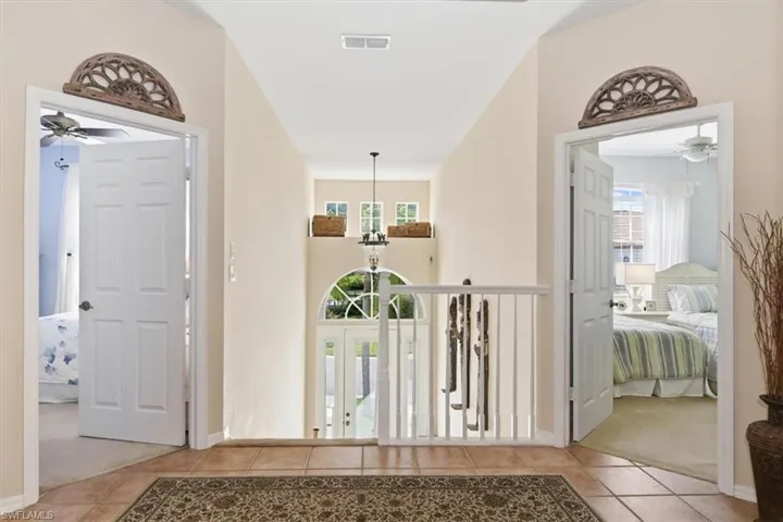 Beautiful dramatic entry.