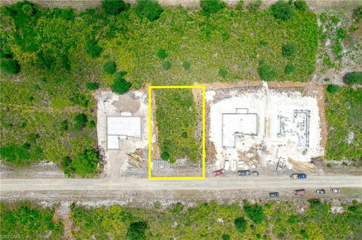 1867 Maiden ST, LEHIGH ACRES FL 33972