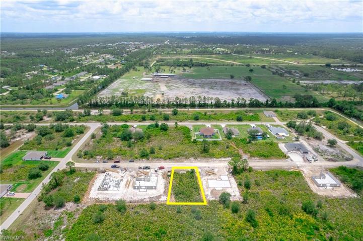 1867 Maiden ST, LEHIGH ACRES FL 33972