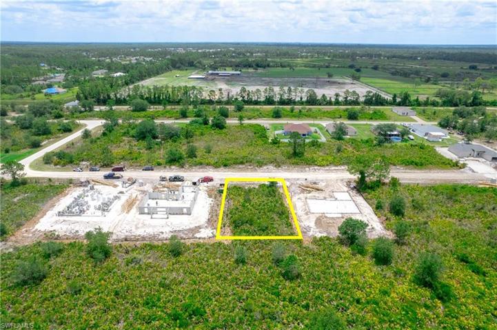1867 Maiden ST, LEHIGH ACRES FL 33972
