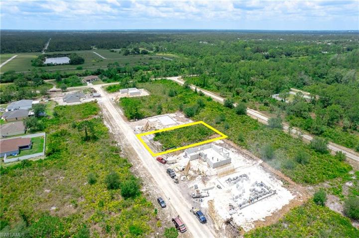 1867 Maiden ST, LEHIGH ACRES FL 33972