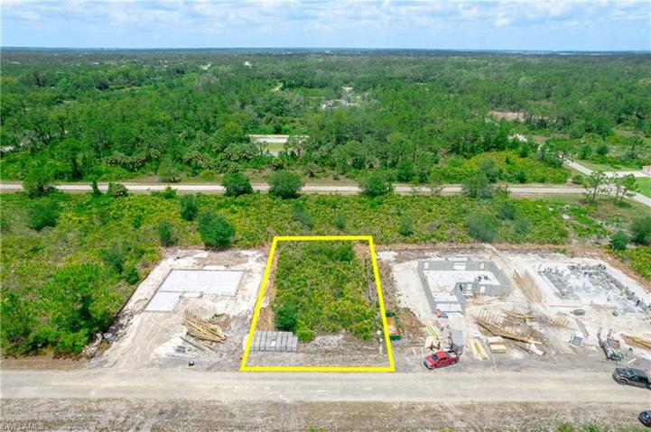 1867 Maiden ST, LEHIGH ACRES FL 33972