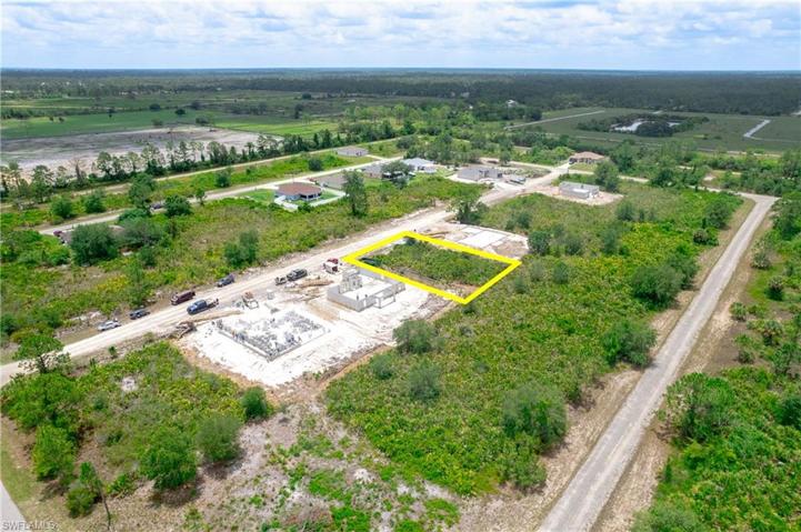 1867 Maiden ST, LEHIGH ACRES FL 33972