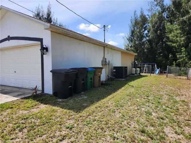 2508 NW 12th  ST, Cape Coral, FL 33993
