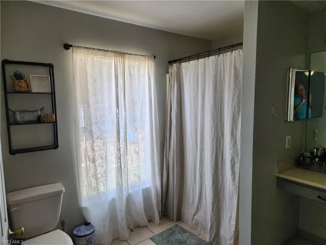 2508 NW 12th  ST, Cape Coral, FL 33993