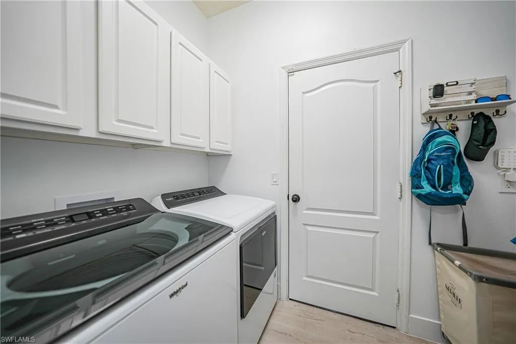 2532 Blackburn CIR, Cape Coral, FL 33991,224089784