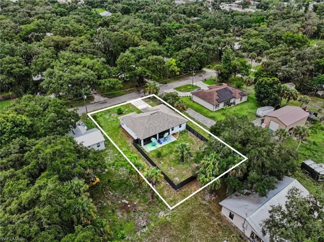 190 Hendry St, LaBelle FL 33935