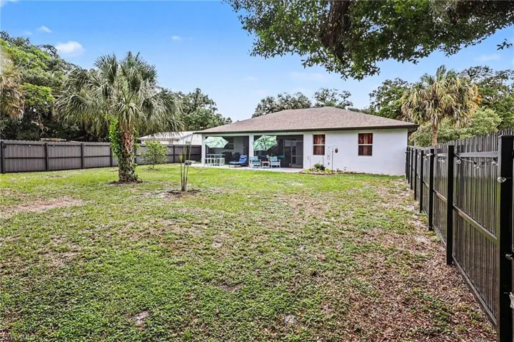 190 Hendry St, LaBelle FL 33935