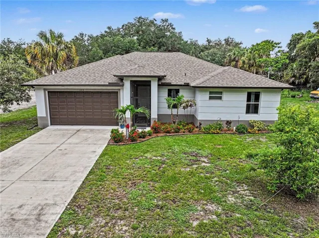 190 Hendry St, LaBelle FL 33935