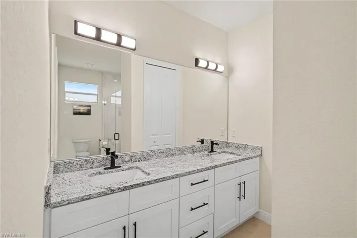 190 Hendry St, LaBelle FL 33935