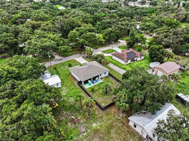 190 Hendry St, LaBelle FL 33935