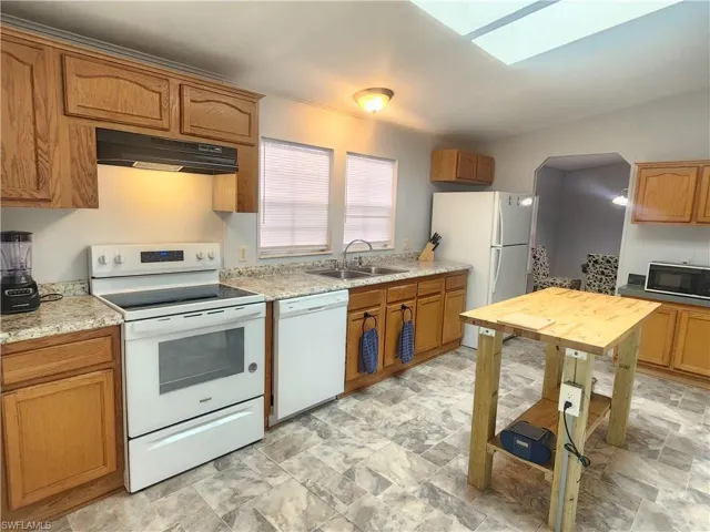 219 N Ballard  RD, Avon Park, FL 33825
