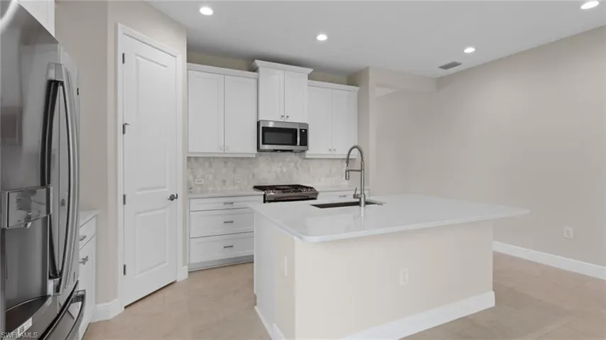 17831  Saddlebunch Key  , Fort Myers, FL 33908