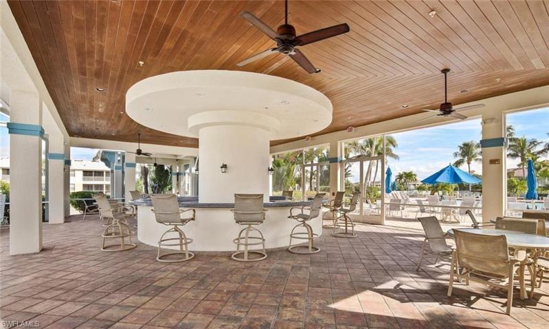 Outside bar area & Gazebo