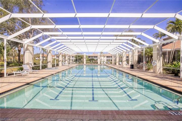 Seperate Lap pool