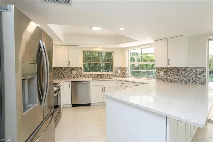 2901 Crayton Rd, Naples, Florida 34103