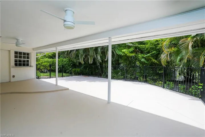 2901 Crayton Rd, Naples, Florida 34103