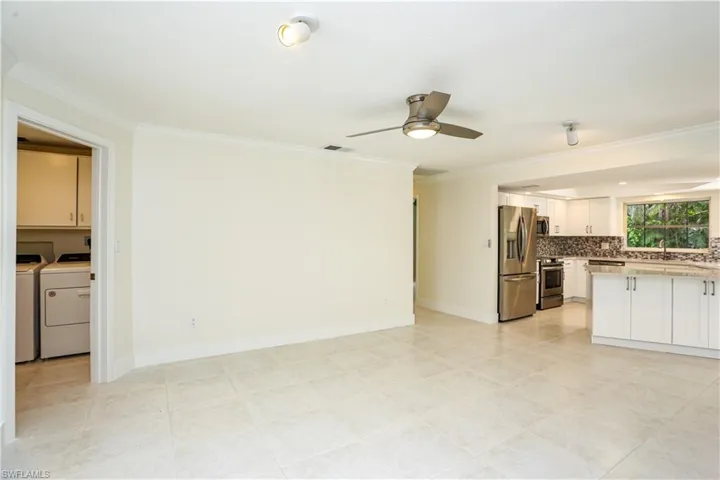 2901 Crayton Rd, Naples, Florida 34103