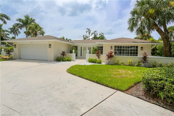2901 Crayton Rd, Naples, Florida 34103